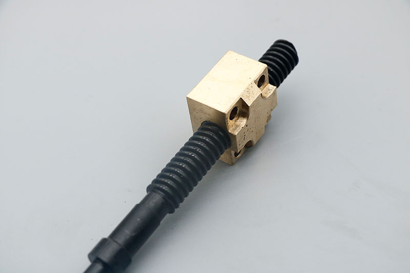 高精度研磨梯形絲杠副（7級）