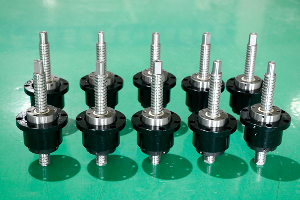 螺母旋轉(zhuǎn)式滾珠絲杠副